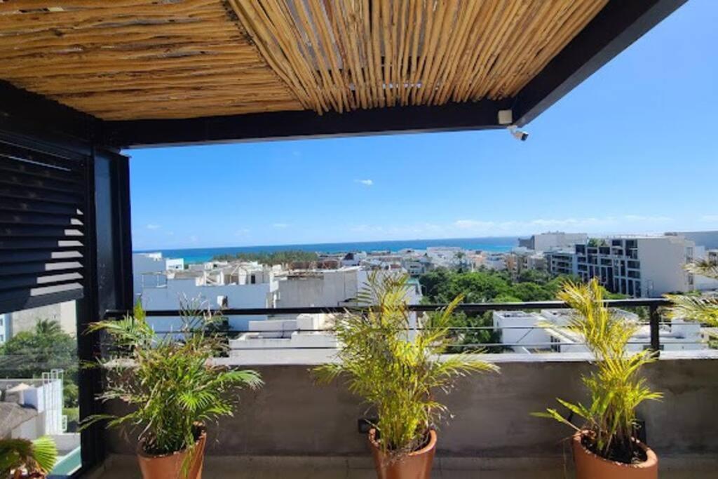 Apartamento Stylish Condo, 2bdr, Steps To 5th Ave, Close To Beach! *