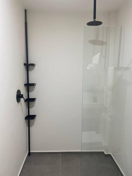 Stylish Condo, 2bdr, Steps To 5th Ave, Close To Beach! Apartamento
