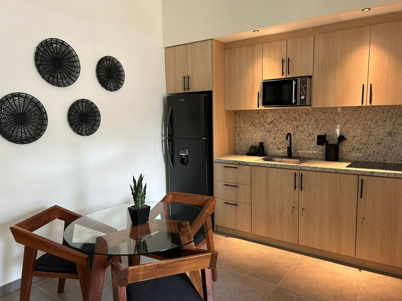 Stylish Condo, 2bdr, Steps To 5th Ave, Close To Beach! * Playa del Carmen